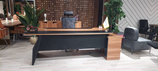 مكتب مدير (EN)