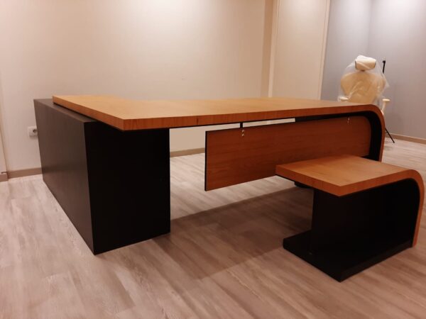 مكتب مدير (EN)