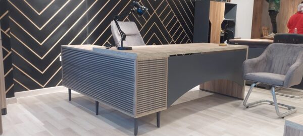 مكتب مدير (EN)