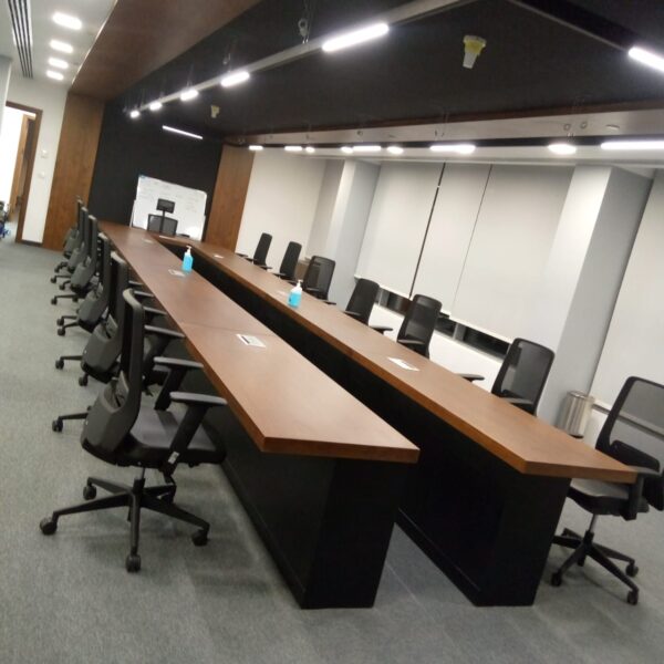 ترابيزة إجتماع (EN)